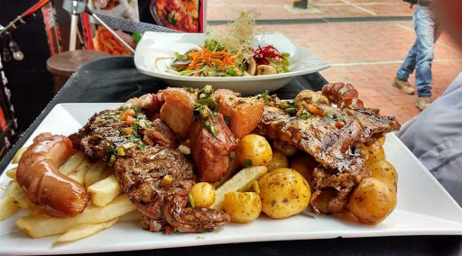 Casa Grill Resto - Bar GUSTAVO M.V.