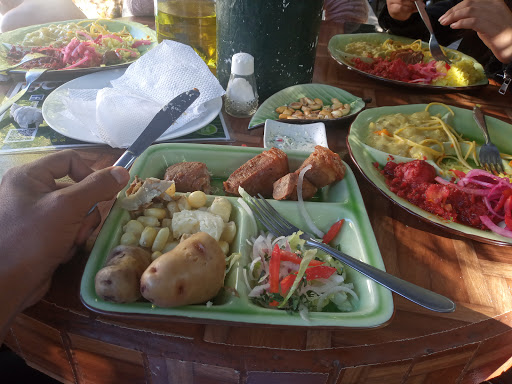 CHEQO WASI - RESTAURANTE, PISCINA Y EVENTOS
