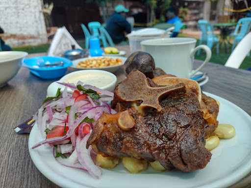 RECREO de platos típicos 