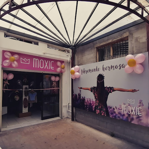 Moxie - Ropa y Accesorios