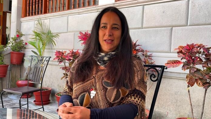 WhatsApp Image 2026-05-14 at 17.43.48 La autora Geraldine de Santis destacó el trabajo conjunto con la editorial Altazor, dirigida por el escritor ayacuchano Willy del Pozo, para difundir su obra en distintos países.