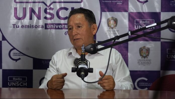 Al respecto Urbano Muñoz Ruíz, en su condición de director y docente, destacó el proceso evolutivo y capacidad académica a favor de la comunidad universitaria y la sociedad ayacuchana.