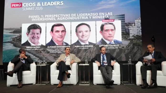 Representantes de sectores clave afirmaron que el país enfrenta una oportunidad decisiva para recuperar el crecimiento económico.
