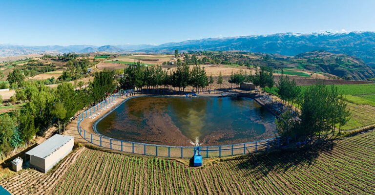 La iniciativa busca ampliar las áreas de cultivo y mejorar el acceso al agua potable para miles de habitantes de Huamanga y otras provincias de la región.