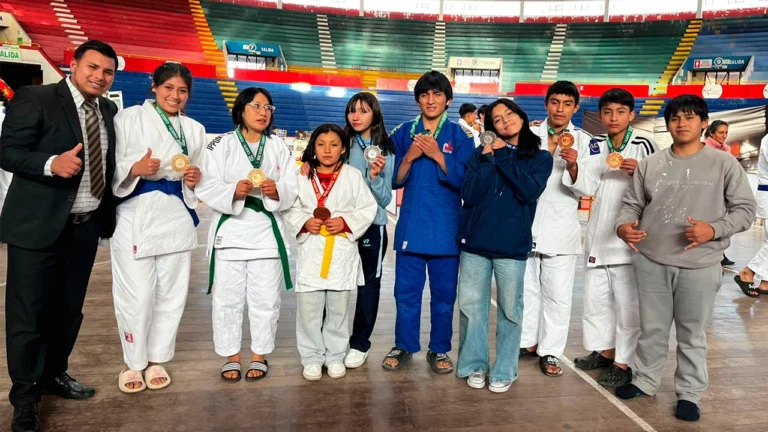 El talento, la garra y el coraje de las artes marciales ayacuchanas brillaron con luz propia en la Super Copa Cusco 2026, dejando en claro que la región es una verdadera cuna de campeones.
