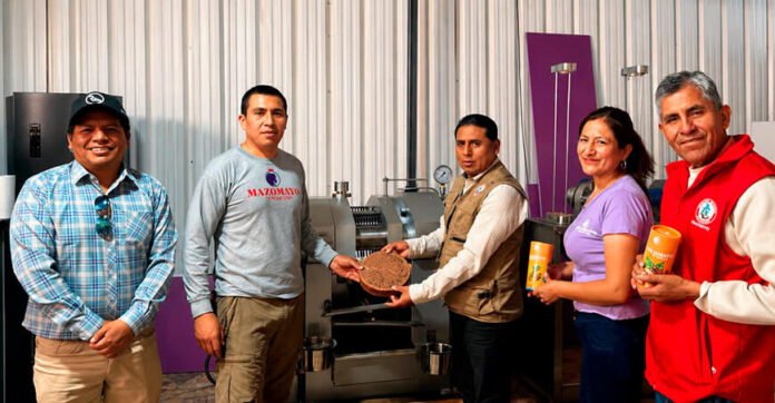 La supervisión confirmó el funcionamiento de la maquinaria y el avance de las acciones para mejorar la producción y la comercialización de este cultivo.