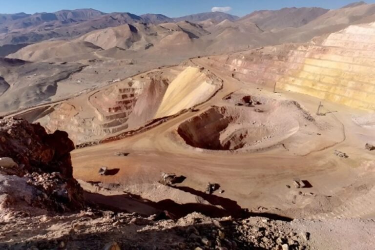 La cartera se desarrolla en 17 departamentos y busca impulsar nuevas inversiones con apoyo de la investigación científica, en un país donde solo una pequeña parte del territorio ha sido explorada.