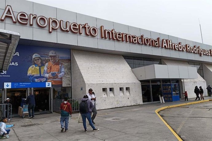 Los terminales de Arequipa, Ayacucho, Juliaca, Puerto Maldonado y Tacna registraron un mayor movimiento de viajeros, impulsando la conectividad y la actividad económica en el sur del país. Los terminales de Arequipa, Ayacucho, Juliaca, Puerto Maldonado y Tacna registraron un mayor movimiento de viajeros, impulsando la conectividad y la actividad económica en el sur del país.Los terminales de Arequipa, Ayacucho, Juliaca, Puerto Maldonado y Tacna registraron un mayor movimiento de viajeros, impulsando la conectividad y la actividad económica en el sur del país.