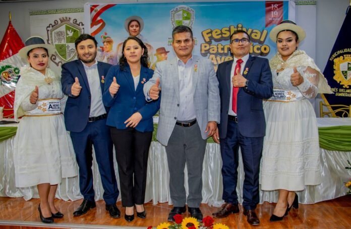 25 expositores entre gastrónomos, agroindustriales y artesanos de las asociaciones San José y Manos Creadoras participarán en la feria del 18 y 19 de julio en el Parque de las Banderas. 25 expositores entre gastrónomos, agroindustriales y artesanos de las asociaciones San José y Manos Creadoras participarán en la feria del 18 y 19 de julio en el Parque de las Banderas.