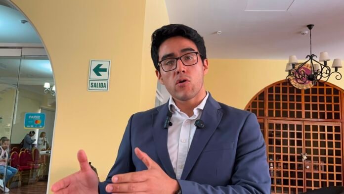La región registra una informalidad de 84.8%, por encima del promedio nacional de 70.1%, mientras sectores como el agro, construcción y restaurantes pierden capacidad para generar nuevas oportunidades laborales. La región registra una informalidad de 84.8%, por encima del promedio nacional de 70.1%, mientras sectores como el agro, construcción y restaurantes pierden capacidad para generar nuevas oportunidades laborales.