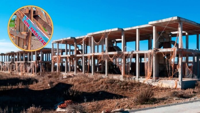 Comex Perú advierte que la falta de recursos retrasa obras y puede ampliar el número de proyectos pendientes en la región.