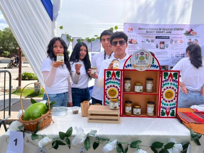 La iniciativa combina producción agrícola local e innovación para crear una nueva alternativa de consumo, mientras sus integrantes gestionan el registro sanitario para llegar al mercado formal. La iniciativa combina producción agrícola local e innovación para crear una nueva alternativa de consumo, mientras sus integrantes gestionan el registro sanitario para llegar al mercado formal.