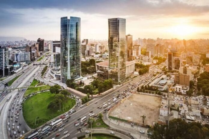 El sector minero será uno de los principales motores de la actividad económica, con una inversión que crecería 8 % este año y superaría los US$6,800 millones. El sector minero será uno de los principales motores de la actividad económica, con una inversión que crecería 8 % este año y superaría los US$6,800 millones.