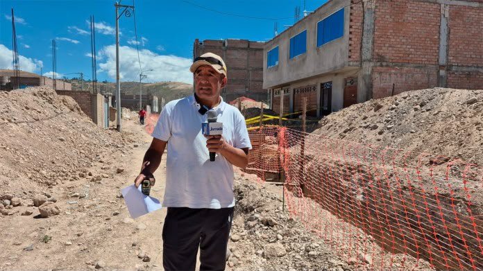 Residentes del sector Santa Rosa aseguran que la intervención lleva cerca de tres meses y que la acumulación de tierra, el polvo y las zanjas afectan el ingreso a las viviendas y la seguridad de la población. Residentes del sector Santa Rosa aseguran que la intervención lleva cerca de tres meses y que la acumulación de tierra, el polvo y las zanjas afectan el ingreso a las viviendas y la seguridad de la población.