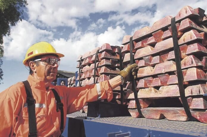 La minería generó US$36,007 millones en exportaciones entre enero y mayo de 2026 y se consolidó como uno de los principales generadores de divisas para el país. La minería generó US$36,007 millones en exportaciones entre enero y mayo de 2026 y se consolidó como uno de los principales generadores de divisas para el país.