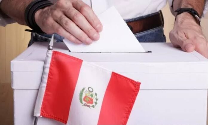 La plataforma del JNE reúne hojas de vida, antecedentes declarados y planes de gobierno de los postulantes. La ciudadanía de Ayacucho también cuenta con esta herramienta para revisar información electoral antes del 4 de octubre. La plataforma del JNE reúne hojas de vida, antecedentes declarados y planes de gobierno de los postulantes. La ciudadanía de Ayacucho también cuenta con esta herramienta para revisar información electoral antes del 4 de octubre.