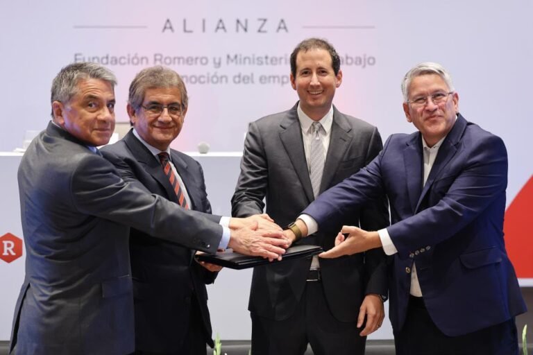 Las personas interesadas podrán acceder a los cursos mediante la plataforma CAPACÍTA-T o la web de Becas Grupo Romero.
