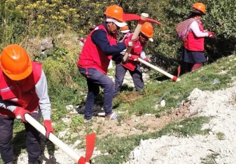 El Ministerio de Vivienda plantea cerrar las brechas de agua y saneamiento con inversión y soluciones adaptadas a cada territorio, incluido Ayacucho.