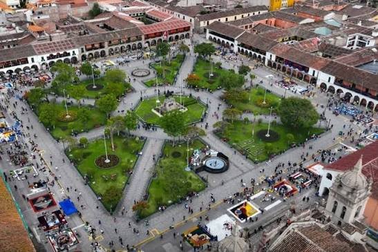La gestión saliente debe dejar información sobre el estado de la entidad, las obras y los asuntos prioritarios para facilitar la continuidad de los servicios públicos. La gestión saliente debe dejar información sobre el estado de la entidad, las obras y los asuntos prioritarios para facilitar la continuidad de los servicios públicos.