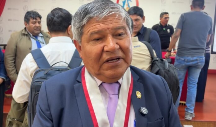 El rector Emilio Germán Ramírez Roca advirtió que la universidad recibió dos recortes durante 2026 y que existe una proyección preliminar de S/ 10 millones menos para 2027, situación que limitaría el desarrollo de actividades institucionales y la ejecución de obras.